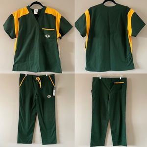 NFL Team Apparel Green Bay Packers Unisex Solid‎ Scrub Set